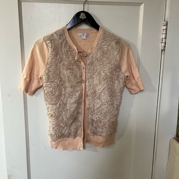 New York & Company Tops - New York & Company Peach Rosette Short Sleeve Cardigan Sweater - Size Small